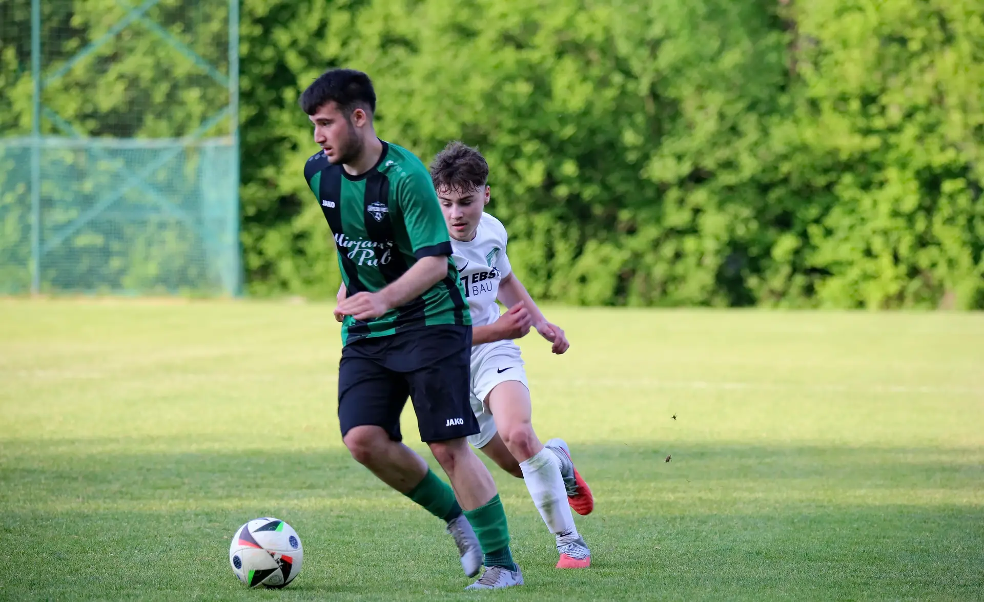 Antritt mit Ball